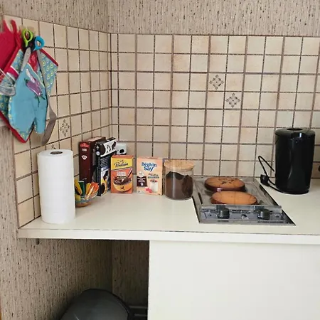 Maison 30m2 Wifi 9mn à Pied Présidents Draps Fournis Pour Le Lit Pour 2 Nuits Réservées