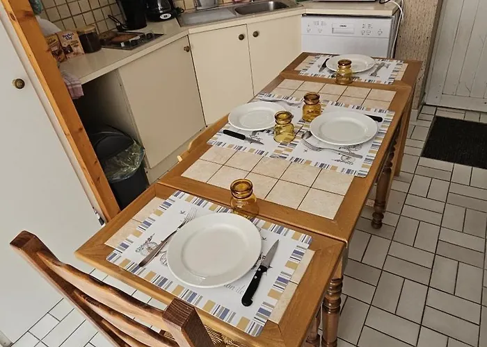 Maison 30m2 Wifi 9mn A Pied Presidents Draps Fournis Pour Le Lit Pour 2 Nuits Reservees Les Sables-dʼOlonne