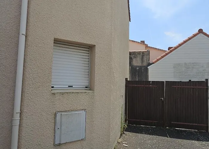 Maison 30m2 Wifi 9mn A Pied Presidents Draps Fournis Pour Le Lit Pour 2 Nuits Reservees Prázdninový dům *